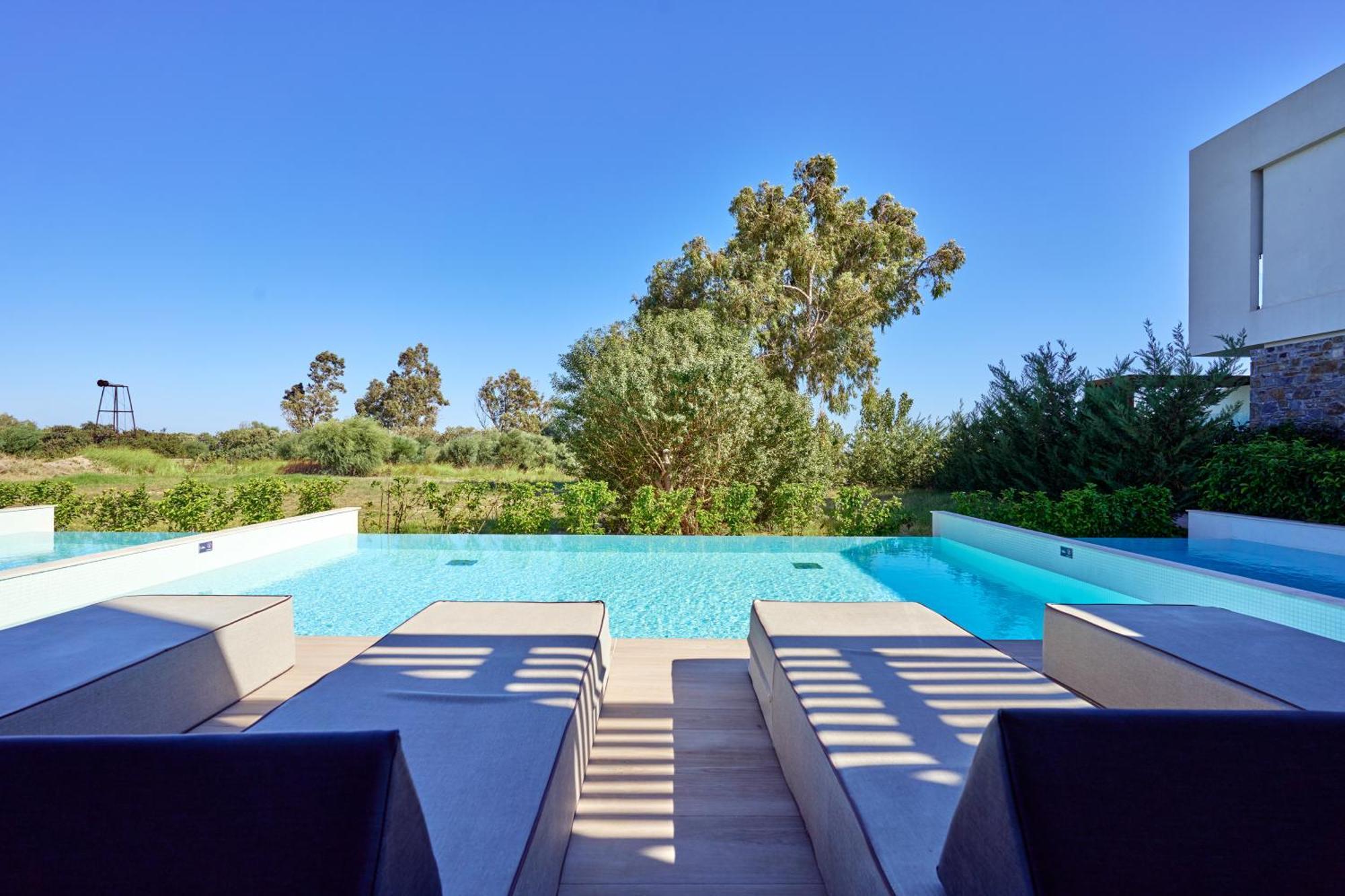Two-Bedroom Suite Private Pool Garden View